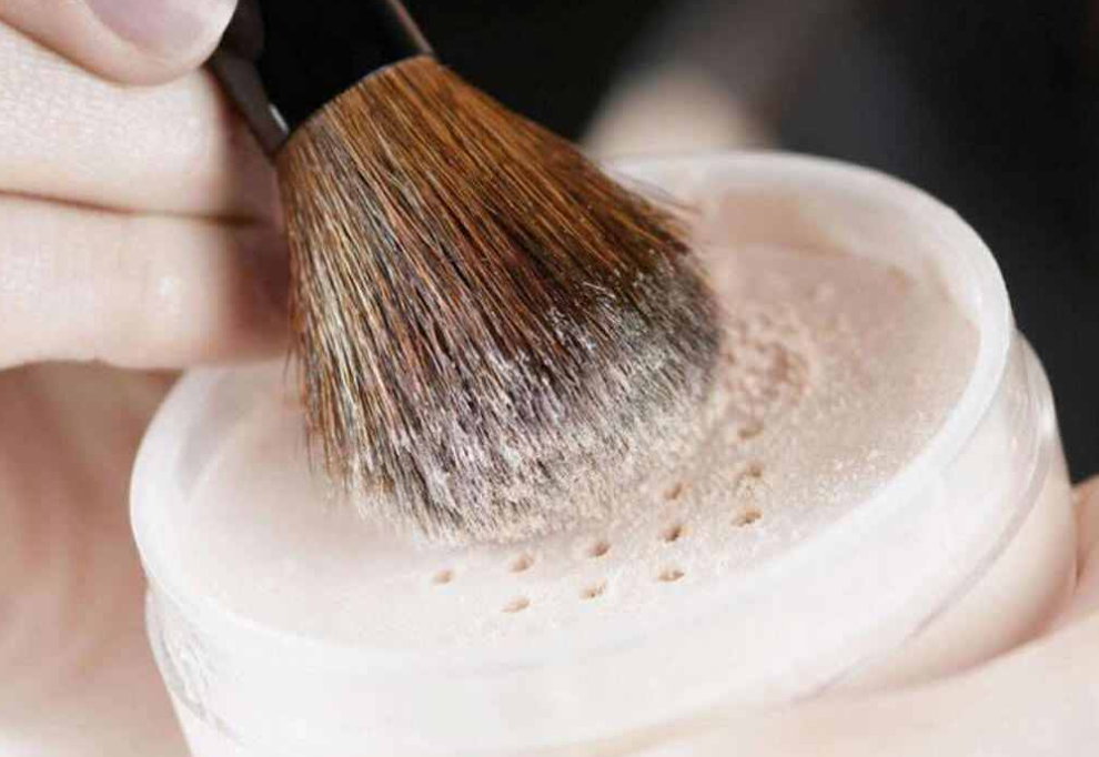 Powder Brush